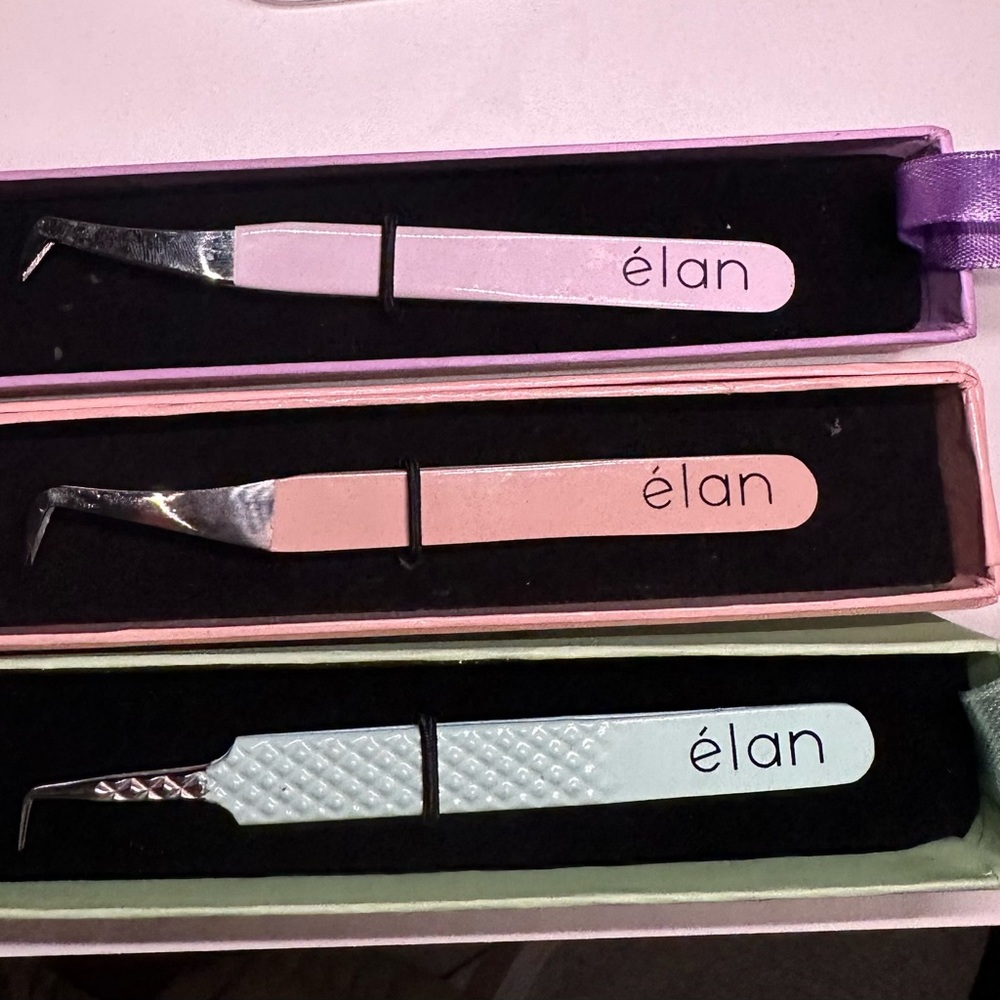 Lash Tweezers